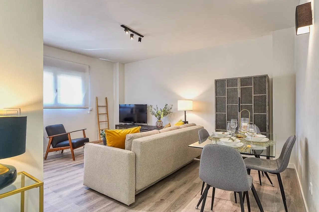 Apartamento AB Vialia Estación , Parking&Pool Málaga 0*,  España
