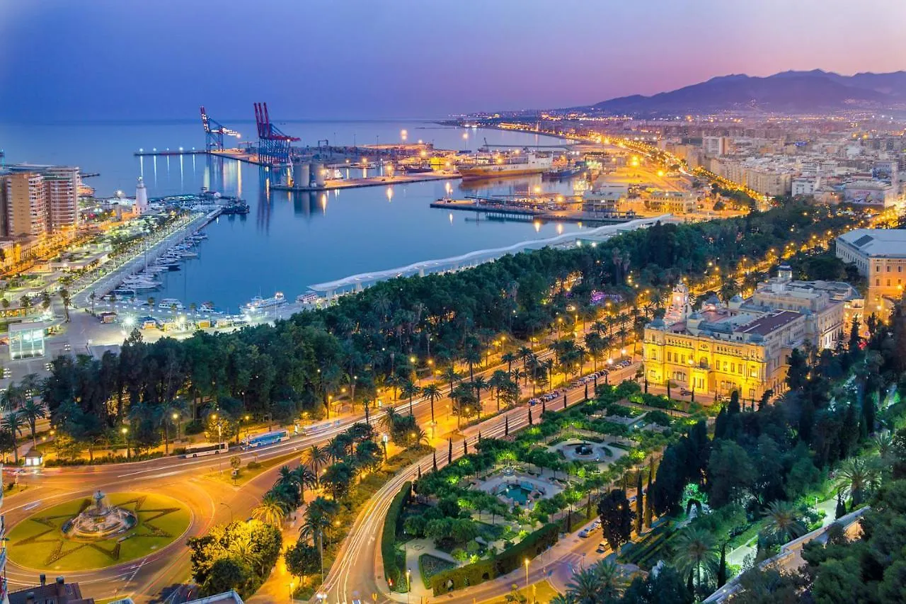Apartamento AB Vialia Estación , Parking&Pool Málaga